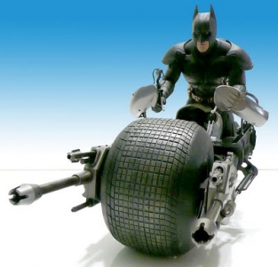 MOES.0920  BAT-POD THE DARK KNIGHT